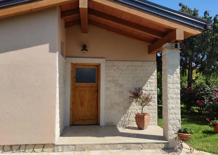 Holiday Kerniat Pula