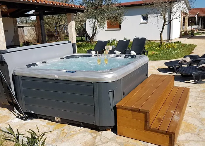 Holiday Kerniat Holiday home Pula