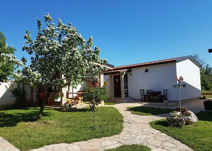 Holiday home Holiday Kerniat Pula