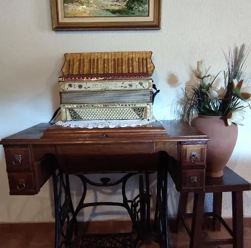 Kerniat Будинок відпочинку *