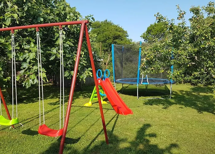 Kerniat Будинок відпочинку Пула