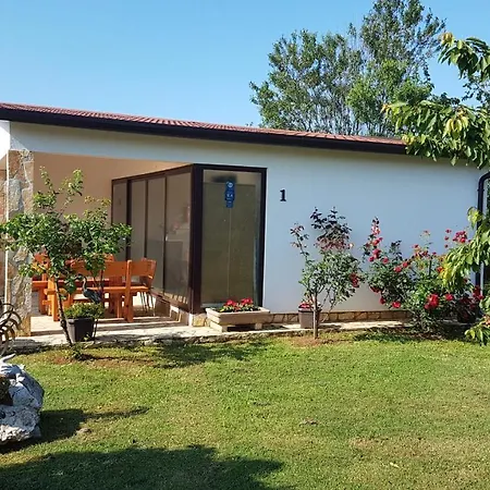 Kerniat Feriehus Pula